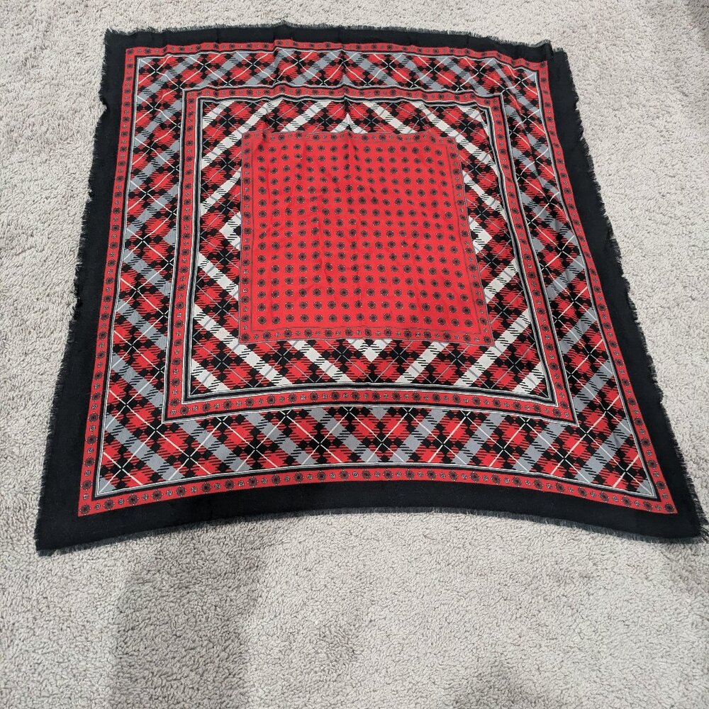 Red and‎ Black Scarf